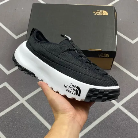 ノースフェイス カジュアルシューズ