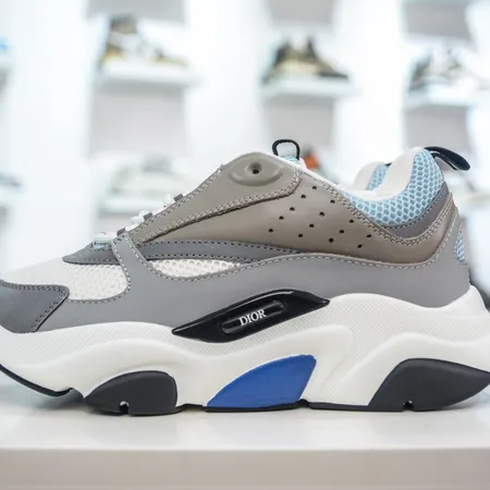 ディオール スニーカー