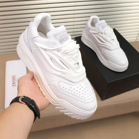 ヴェルサーチ カジュアルシューズ