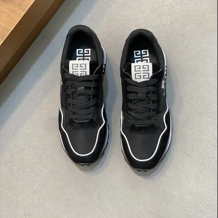 ジバンシィ カジュアルシューズ