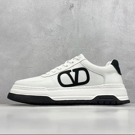 ヴァレンティノ カジュアルシューズ