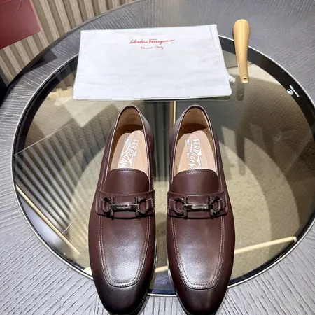 フェラガモ ビジネスシューズ