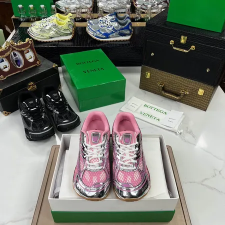 ボッテガ ヴェネタ スニーカー