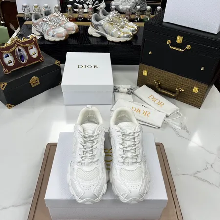 ディオール スニーカー