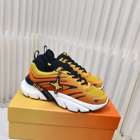 ディオール スニーカー