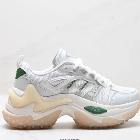 フィラ スニーカー