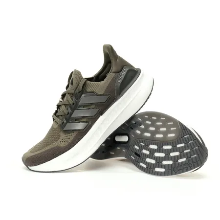 アディダス スニーカー