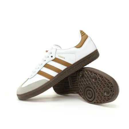 アディダス カジュアルシューズ