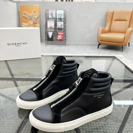 ジバンシィ カジュアルシューズ