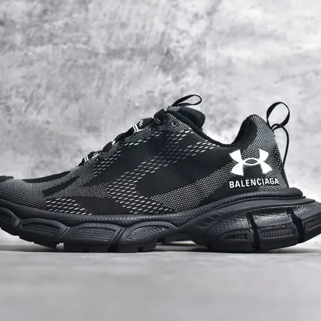 バレンシアガ スニーカー