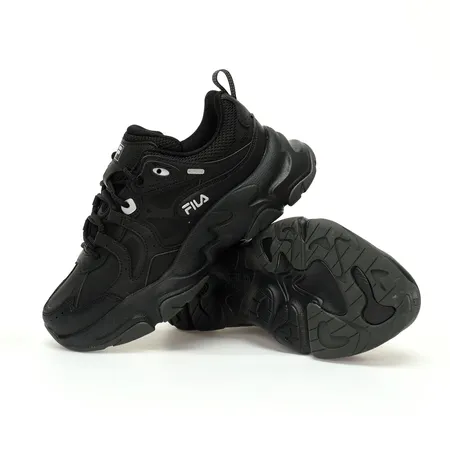 フィラ スニーカー