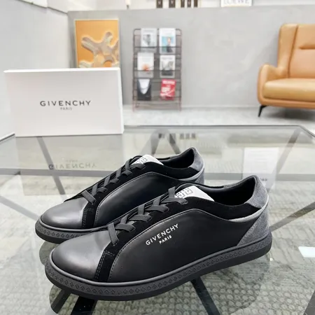 ジバンシィ カジュアルシューズ