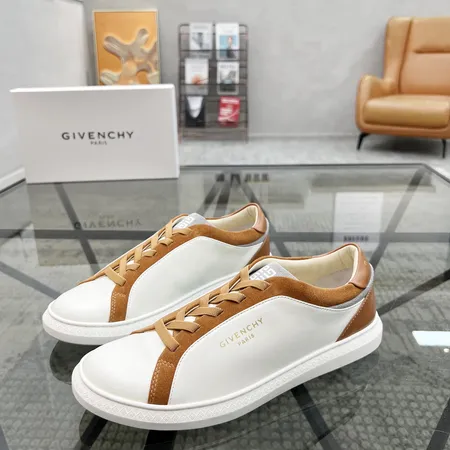 ジバンシィ カジュアルシューズ