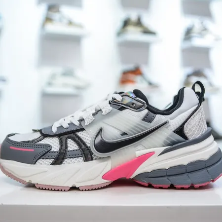 ナイキ スニーカー