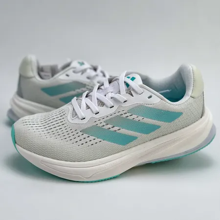 アディダス スニーカー