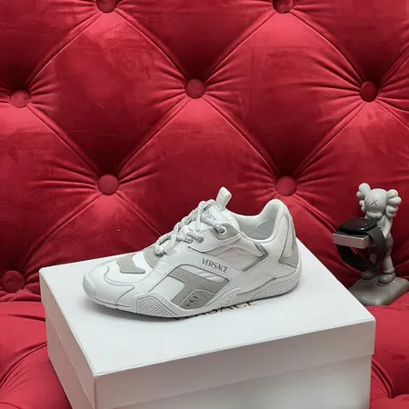 ヴェルサーチ カジュアルシューズ