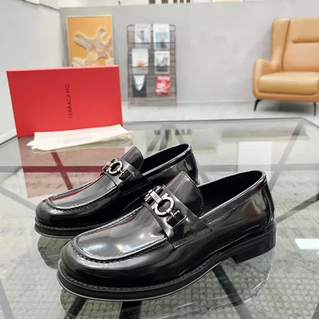 フェラガモ ビジネスシューズ