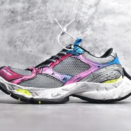 バレンシアガ スニーカー