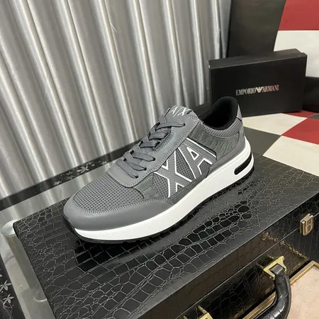 アルマーニ スニーカー