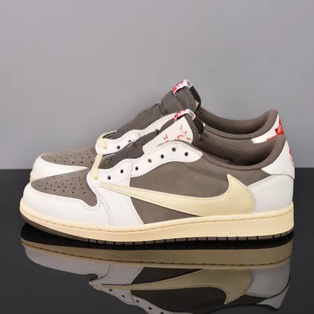 ナイキ スニーカー