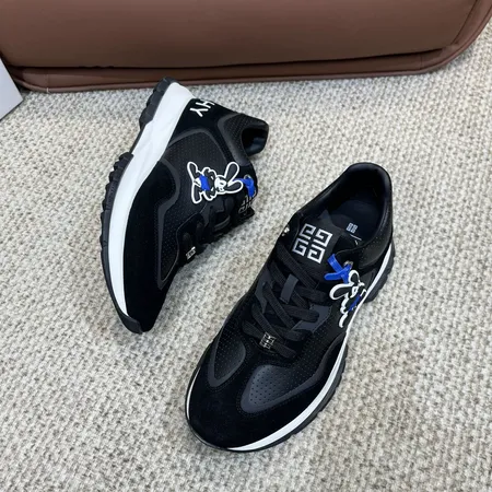 ジバンシィ スニーカー