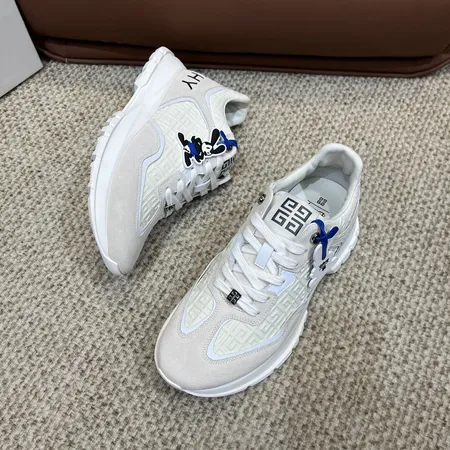 ジバンシィ スニーカー