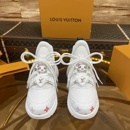 ルイヴィトン スニーカー