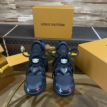 ルイヴィトン スニーカー