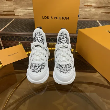 ルイヴィトン スニーカー