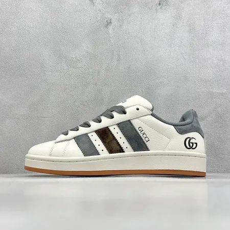 アディダス カジュアルシューズ