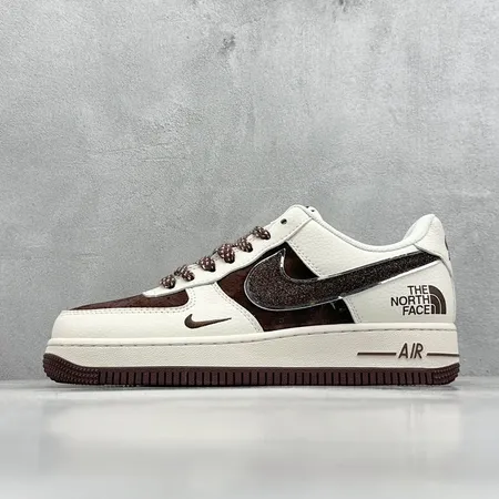 ナイキ カジュアルシューズ