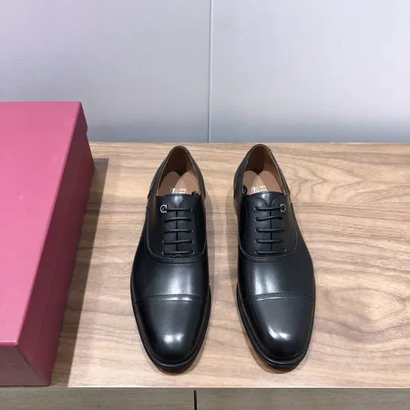 フェラガモ ビジネスシューズ