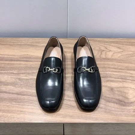 フェラガモ ビジネスシューズ