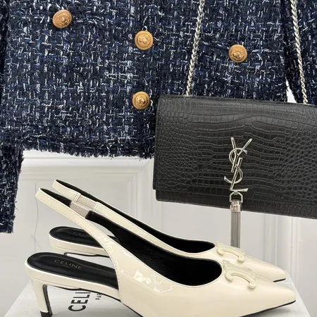 セリーヌ サンダル