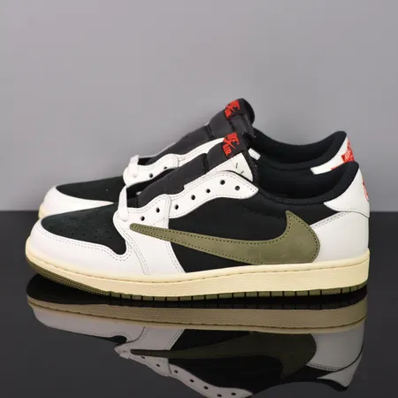 エアジョーダン スニーカー