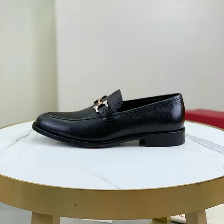 フェラガモ ビジネスシューズ