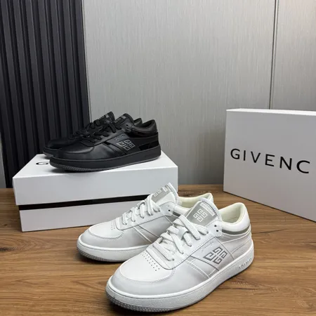 ジバンシィ カジュアルシューズ