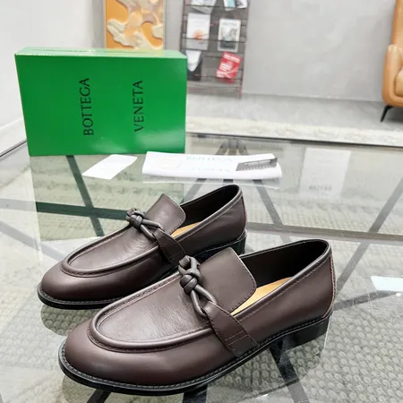 ボッテガ ヴェネタ ビジネスシューズ