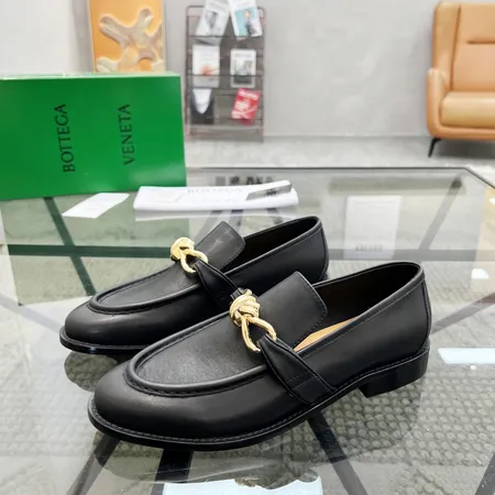 ボッテガ ヴェネタ ビジネスシューズ