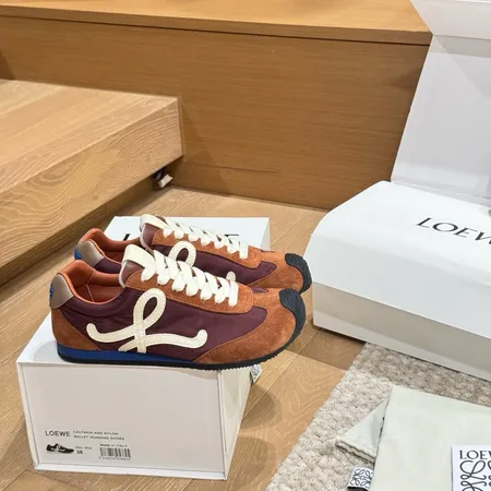 ロエベ カジュアルシューズ