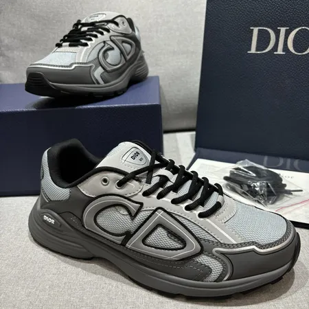 ディオール スニーカー