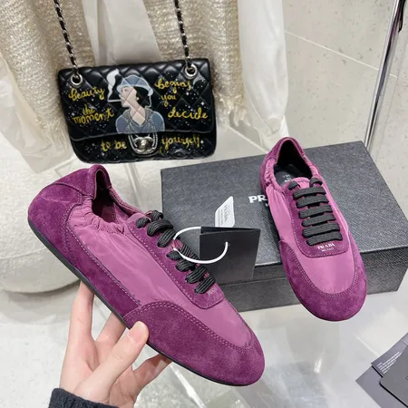 プラダ スニーカー