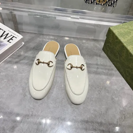 グッチ スリッパ