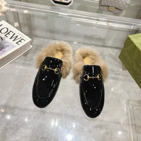 グッチ スリッパ