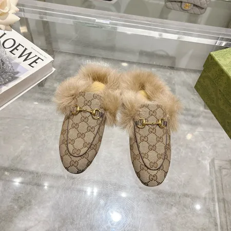 グッチ スリッパ