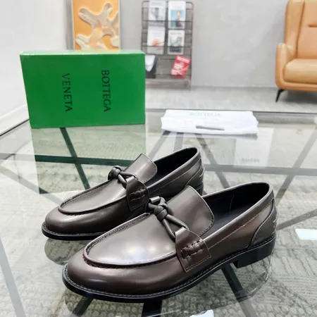 ボッテガ ヴェネタ ビジネスシューズ