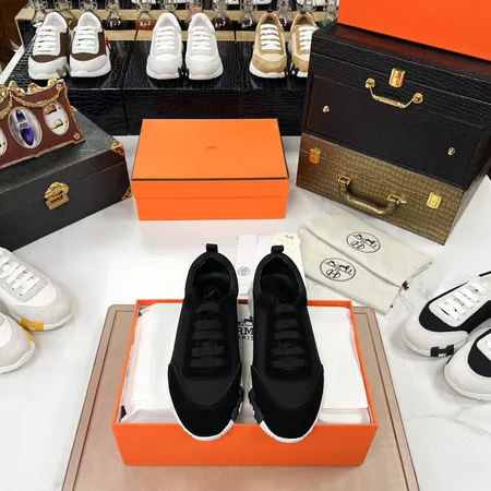 エルメス スニーカー