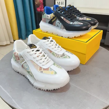 フェンディ カジュアルシューズ