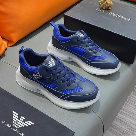 アルマーニ スニーカー