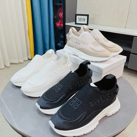 ジバンシィ スニーカー